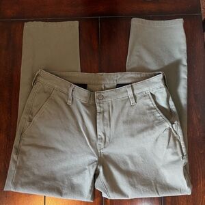 Levi’s Men's Olive Green Commuter Slacks 34 x 30